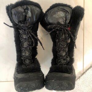 THE NORTH FACE Womens Alphy Nuptse Goose Down Boot Size 6 Black Faux Fur